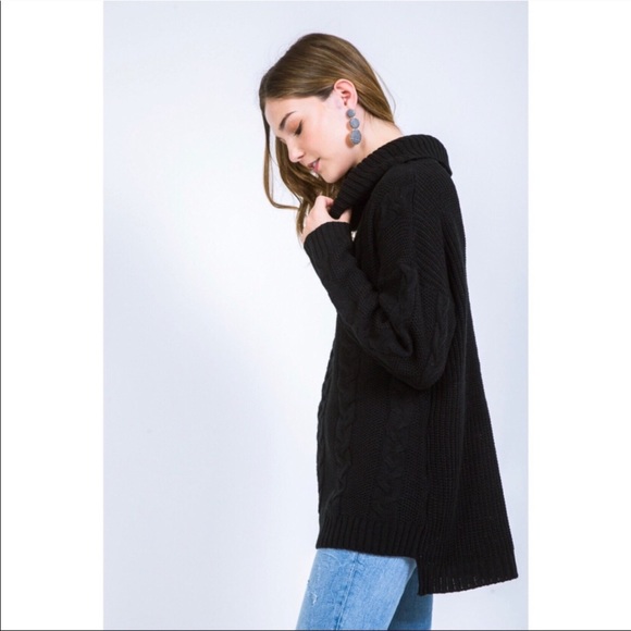 Black Choker Knit Sweater - Picture 4 of 4